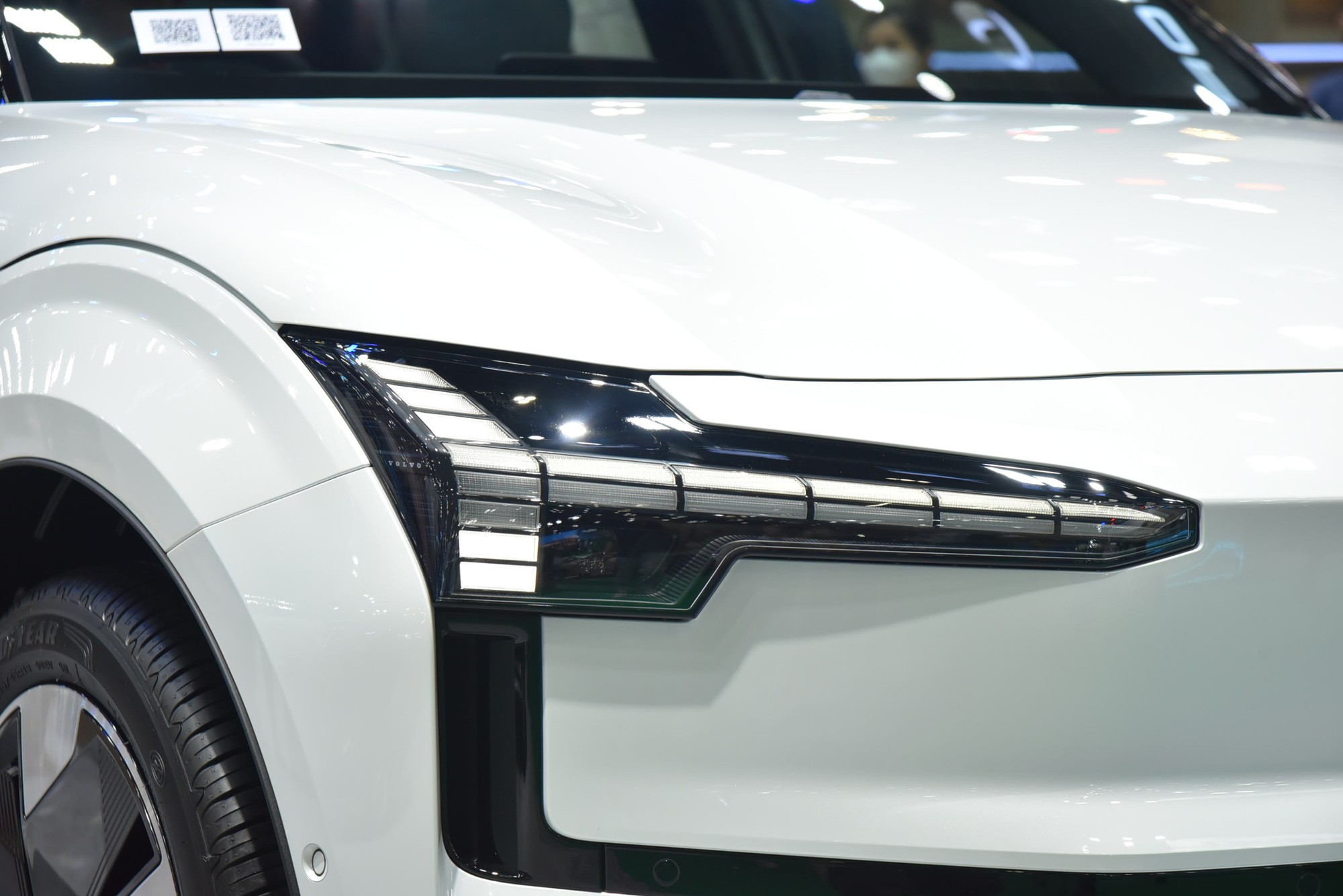 Xem trước Volvo EX30 tại BIMS trước khi về Việt Nam: Giá quy đổi hơn 1 tỷ, nhỏ, chật, mạnh, nhiều công nghệ - Ảnh 4