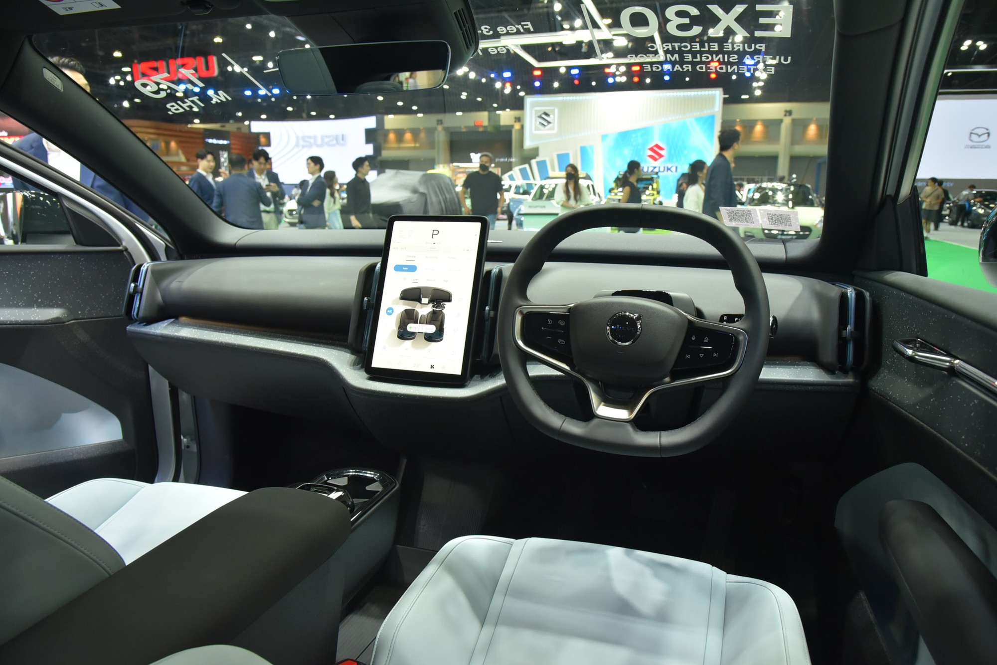 Xem trước Volvo EX30 tại BIMS trước khi về Việt Nam: Giá quy đổi hơn 1 tỷ, nhỏ, chật, mạnh, nhiều công nghệ - Ảnh 5