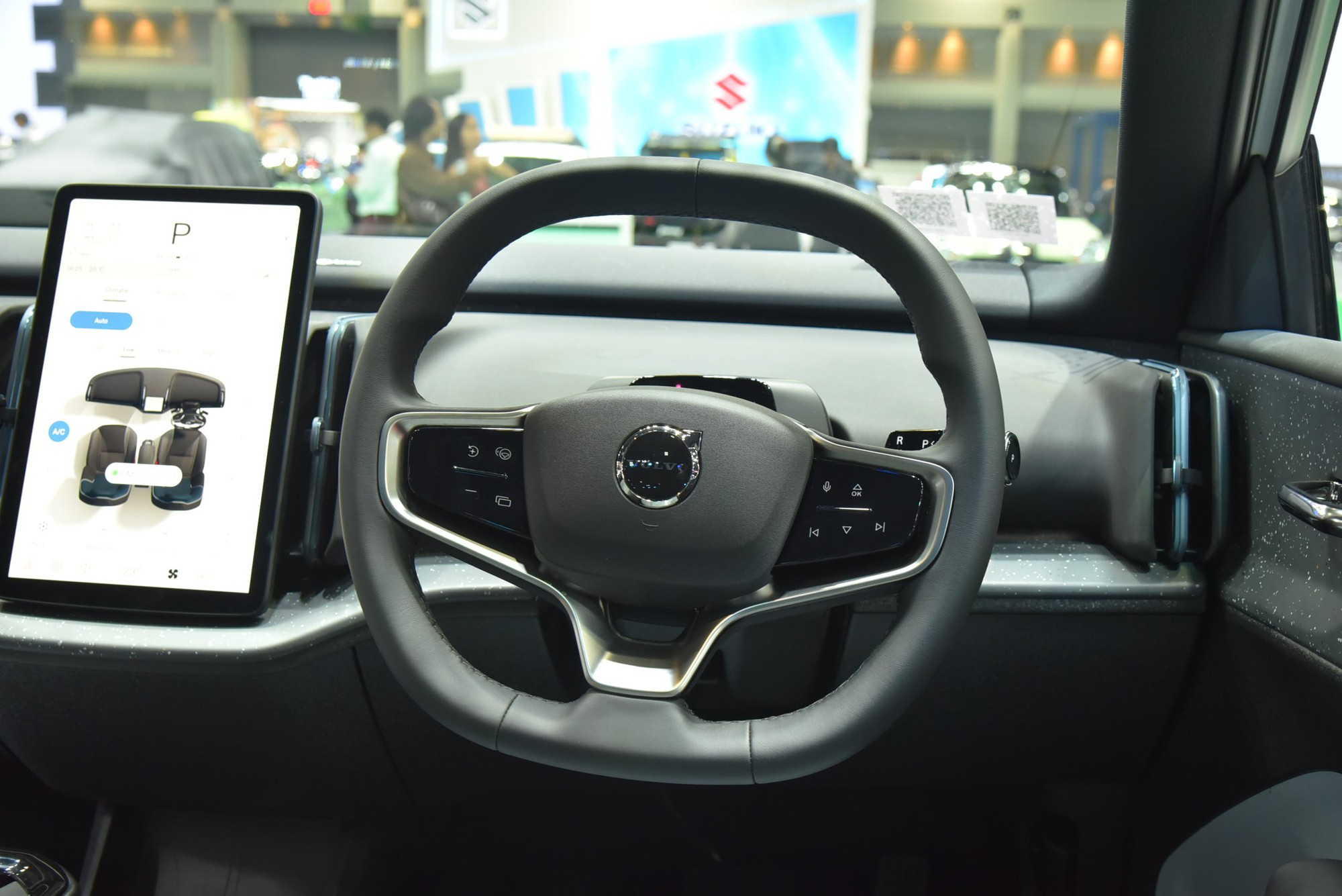 Xem trước Volvo EX30 tại BIMS trước khi về Việt Nam: Giá quy đổi hơn 1 tỷ, nhỏ, chật, mạnh, nhiều công nghệ - Ảnh 14