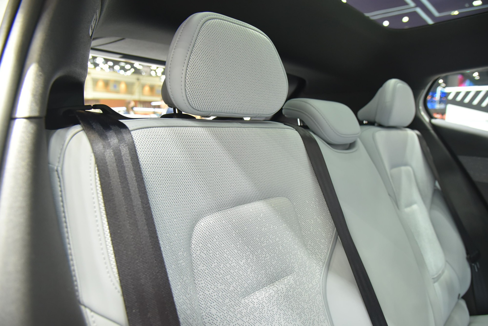 Xem trước Volvo EX30 tại BIMS trước khi về Việt Nam: Giá quy đổi hơn 1 tỷ, nhỏ, chật, mạnh, nhiều công nghệ - Ảnh 21