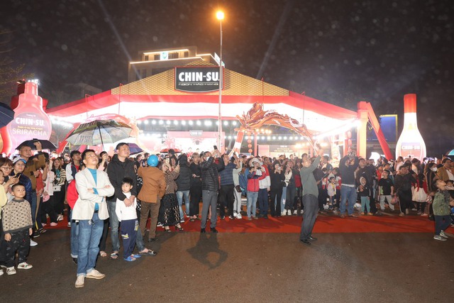 Hàng nghìn du khách đến trải nghiệm tại Festival Phở 2024 - Ảnh 14