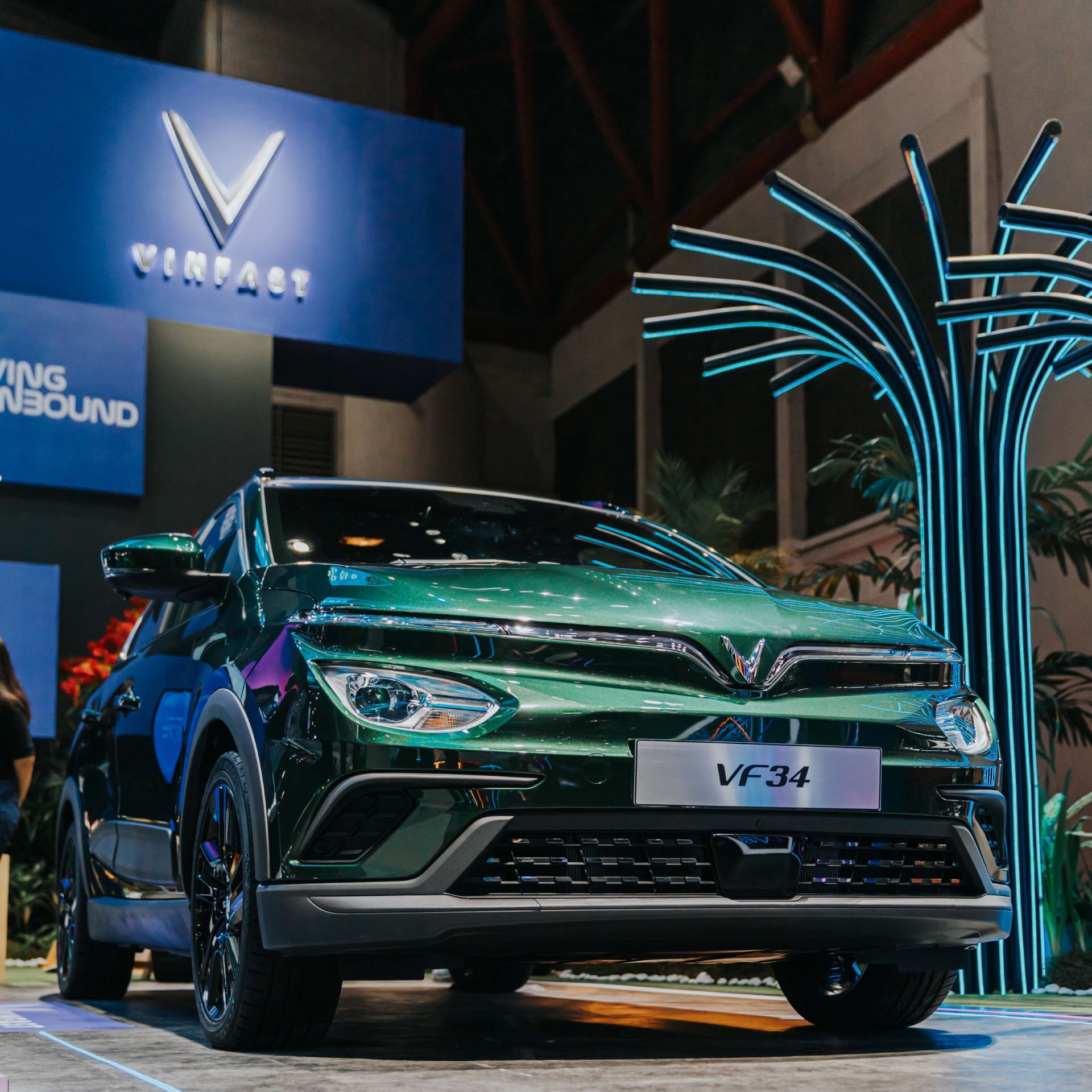 Bán giá rẻ hơn tại Việt Nam 229 triệu đồng, VinFast VF e34 'hạ đẹp' đến 3 đối thủ từ Trung Quốc - Ảnh 2