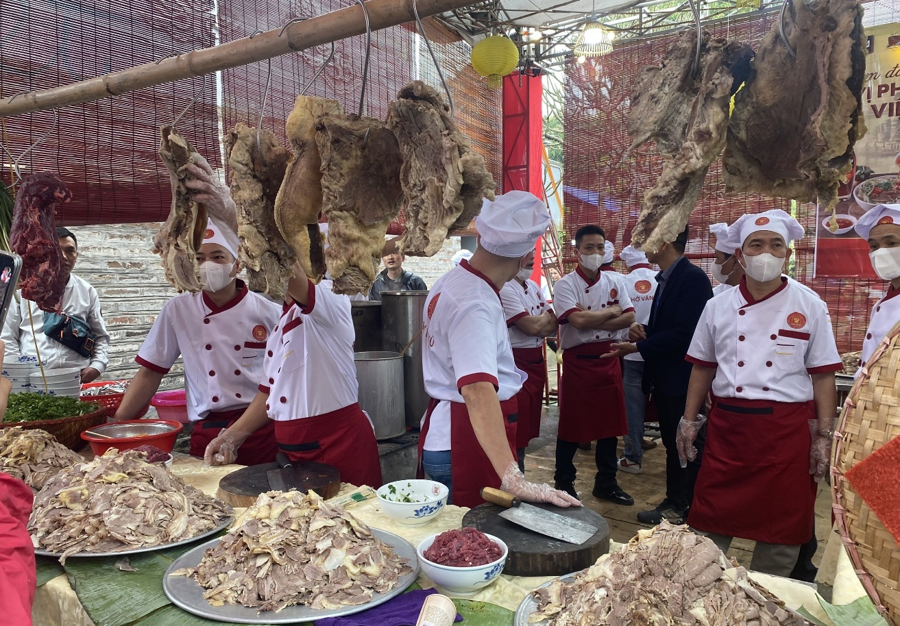Masan Consumer tôn vinh nghề phở, đồng tổ chức Festival Phở 2024 - Ảnh 3