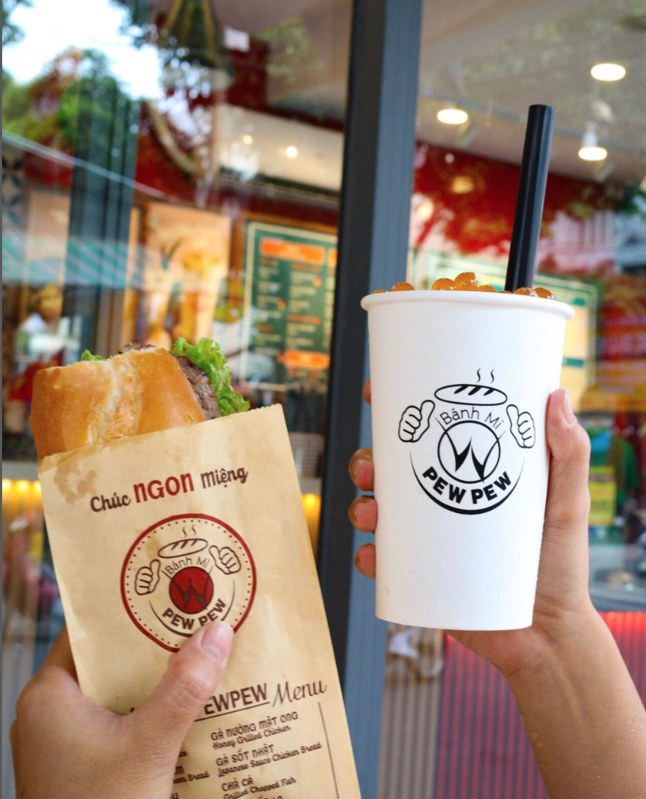 Đỉnh cao livestream bán hàng trên TikTok: PewPew bán cả đồ ăn "nóng giòn", duy nhất tại Việt Nam - Ảnh 3