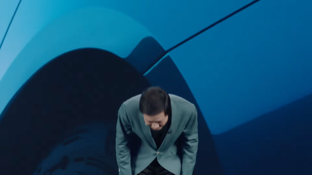 Lần đầu làm xe điện, đích thân CEO Xiaomi Lôi Quân cúi đầu trước công chúng: "Nếu không tốt, xin hãy góp ý với chúng tôi" - Ảnh 1