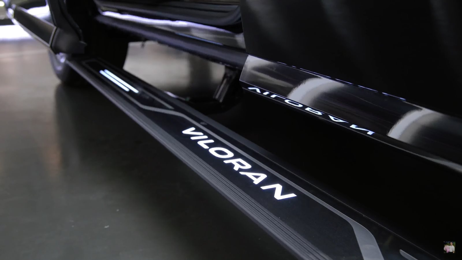 'Mai' thu 500 tỷ, Trấn Thành lập tức đổ tiền tậu xế sang cùng gói độ khủng: ghế thương gia, sàn gỗ du thuyền đẳng cấp "chủ tịch" - Ảnh 6