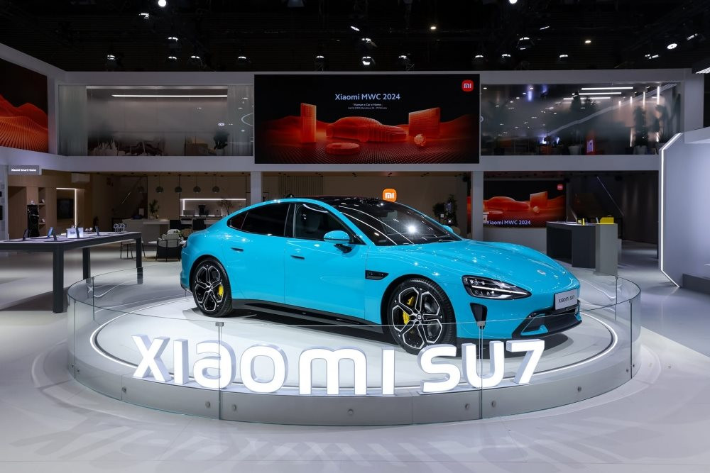 Ô tô điện ‘đẹp, dễ lái, thông minh nhất’ của Xiaomi chính thức ra mắt: Giá 720 triệu đồng, nhận 50.000 đơn sau 27 phút - Ảnh 2