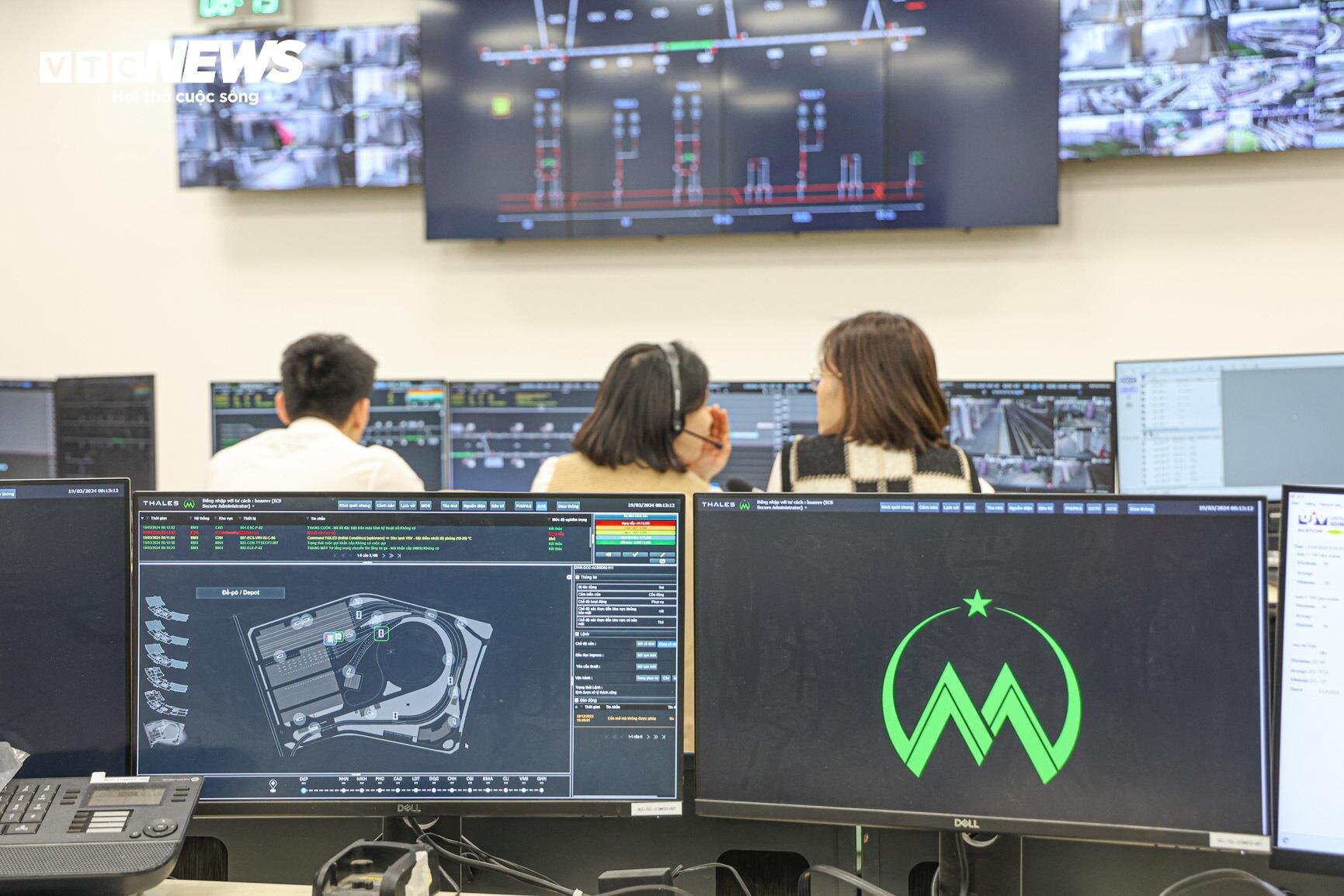 Bên trong tàu metro Nhổn - ga Hà Nội trước ngày đón khách - Ảnh 3