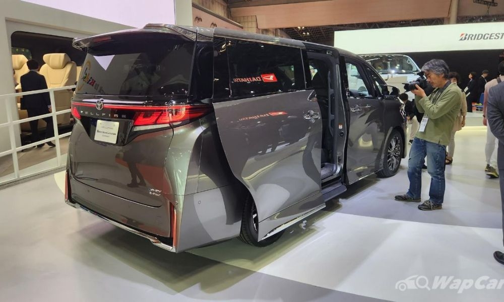 Toyota Alphard thêm bản tiêu chuẩn mới giá rẻ hơn kèm bản cao cấp rộng rãi như khoang hạng nhất - Ảnh 4