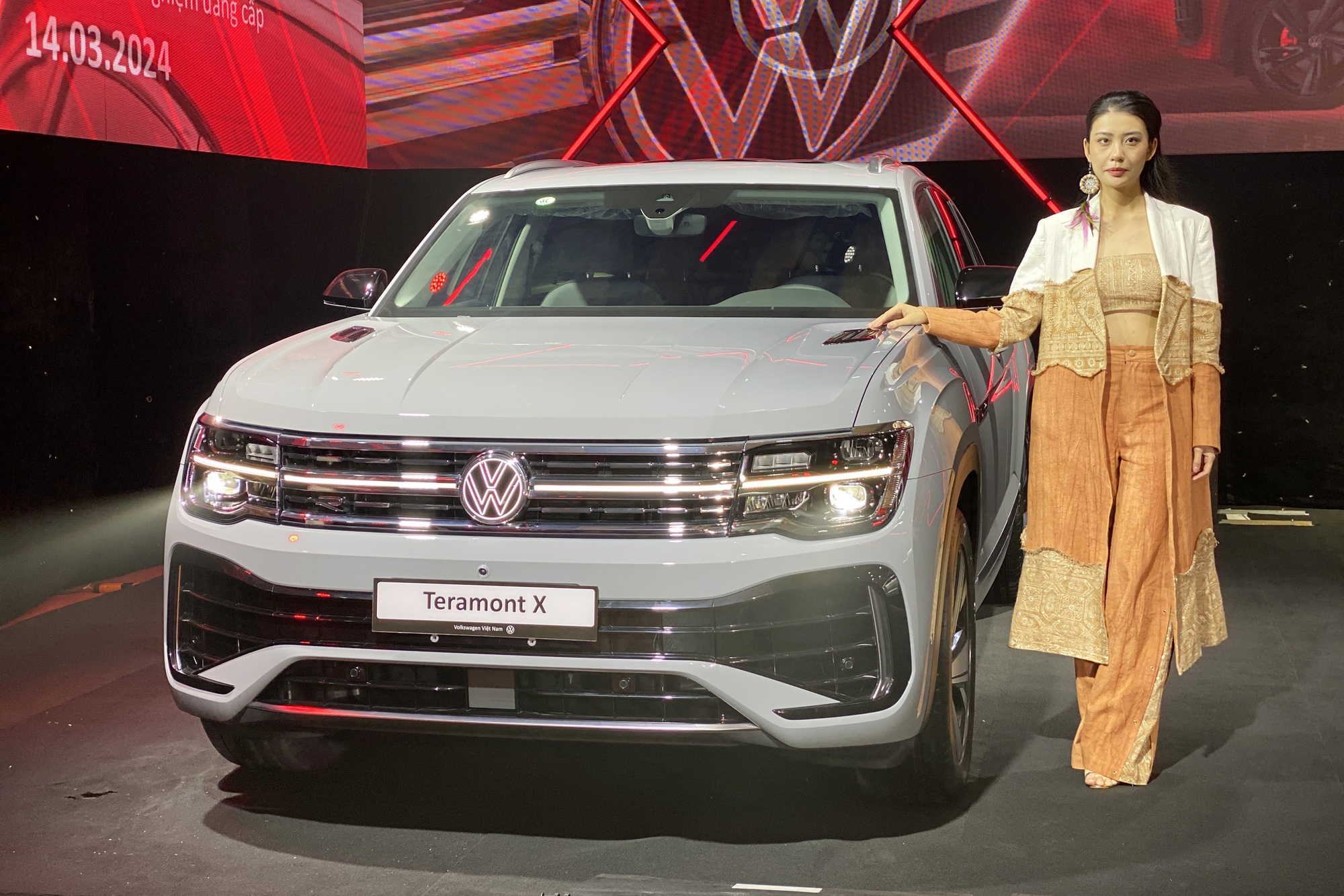 VW Teramont X ra mắt Việt Nam: Giá từ 1,998 tỷ, 2 phiên bản, nhiều công nghệ, đấu Explorer bằng giá rẻ hơn đúng 1 triệu đồng - Ảnh 9