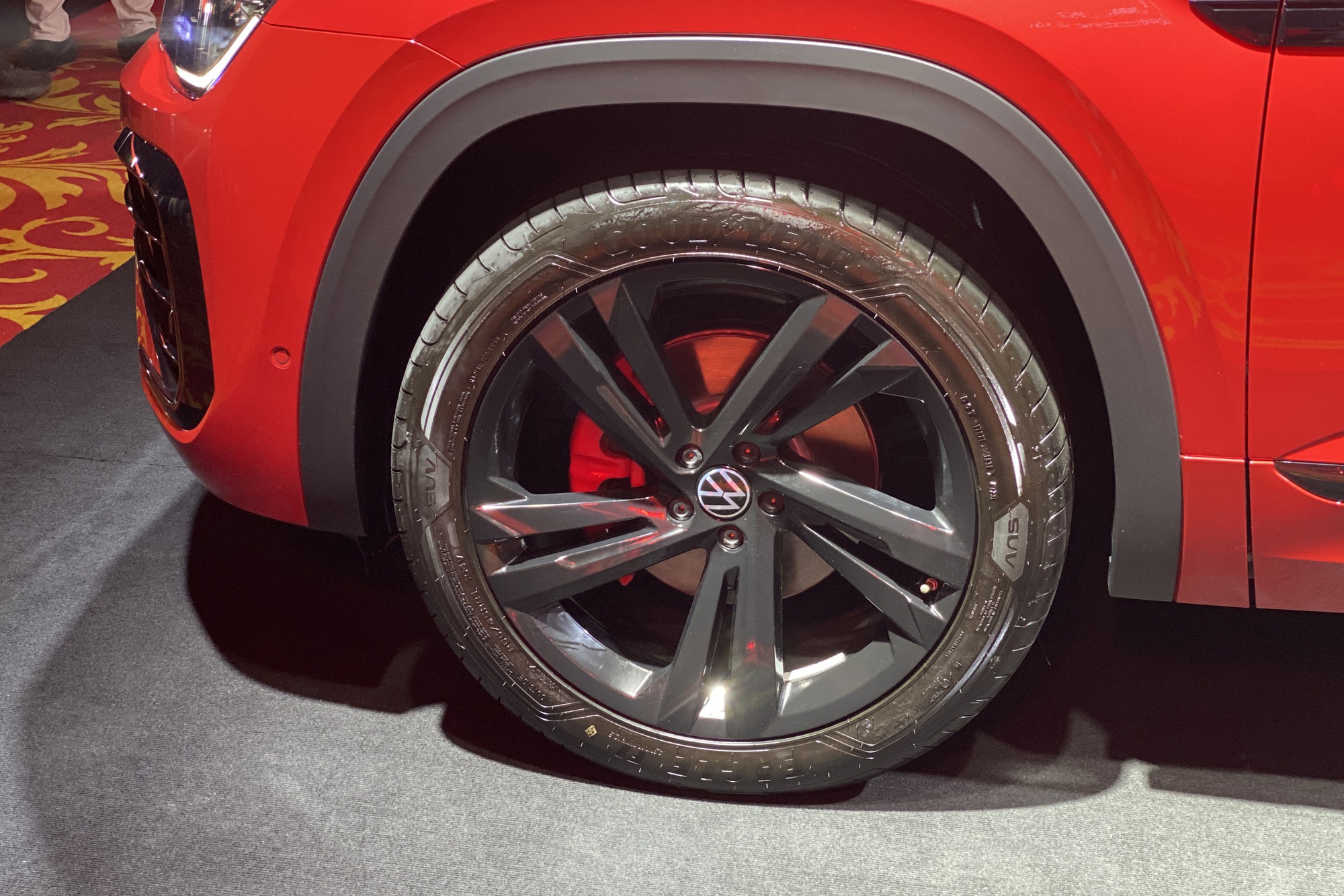 VW Teramont X ra mắt Việt Nam: Giá từ 1,998 tỷ, 2 phiên bản, nhiều công nghệ, đấu Explorer bằng giá rẻ hơn đúng 1 triệu đồng - Ảnh 6