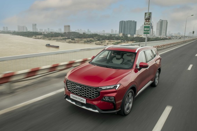 Với tầm giá 900 triệu: Xe nào hấp dẫn nhất phân khúc xe gầm cao? - Ảnh 9