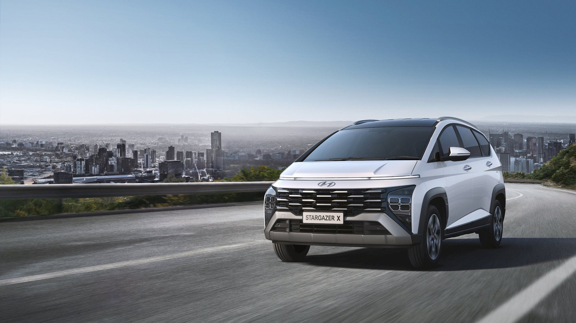 MPV rẻ nhất Việt Nam nay còn rẻ hơn, xe mới giá thấp hơn bản cũ gần 90 triệu: Bất thường đang xảy ra! - Ảnh 1