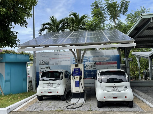 Bộ trưởng Công Thương nói về việc mua điện mặt trời mái nhà giá 0 đồng - Ảnh 2