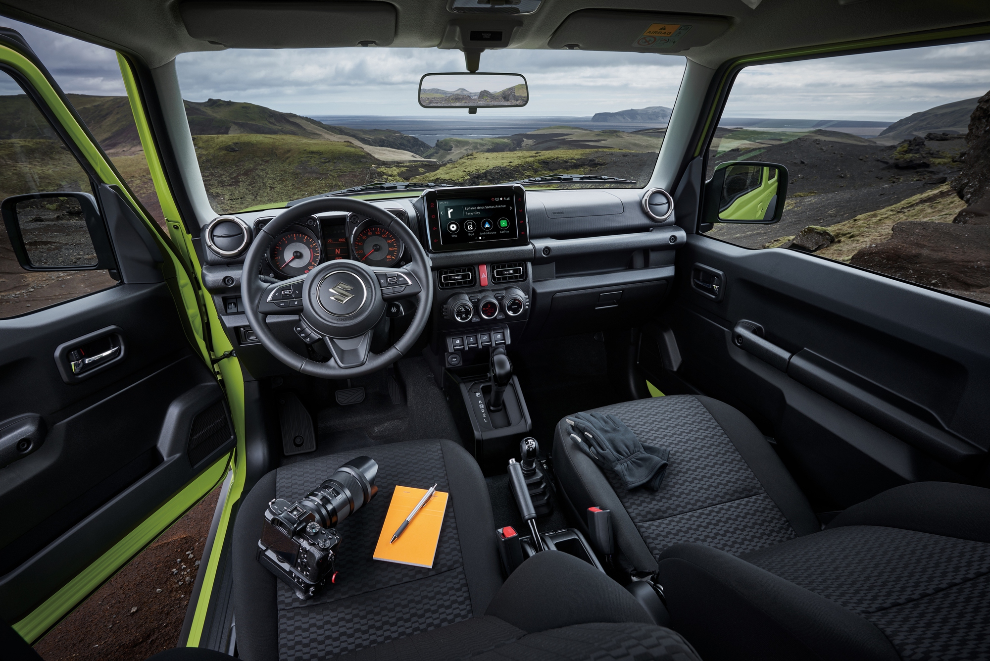 Suzuki Jimny chốt giá từ 789 triệu tại Việt Nam: Nhập Nhật, nội thất đơn sơ nhưng nhiều trang bị chuyên off-road - Ảnh 7