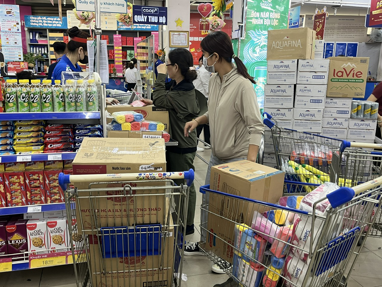 Ồ ạt kích cầu dịp lễ 30-4 và 1-5 - Ảnh 1