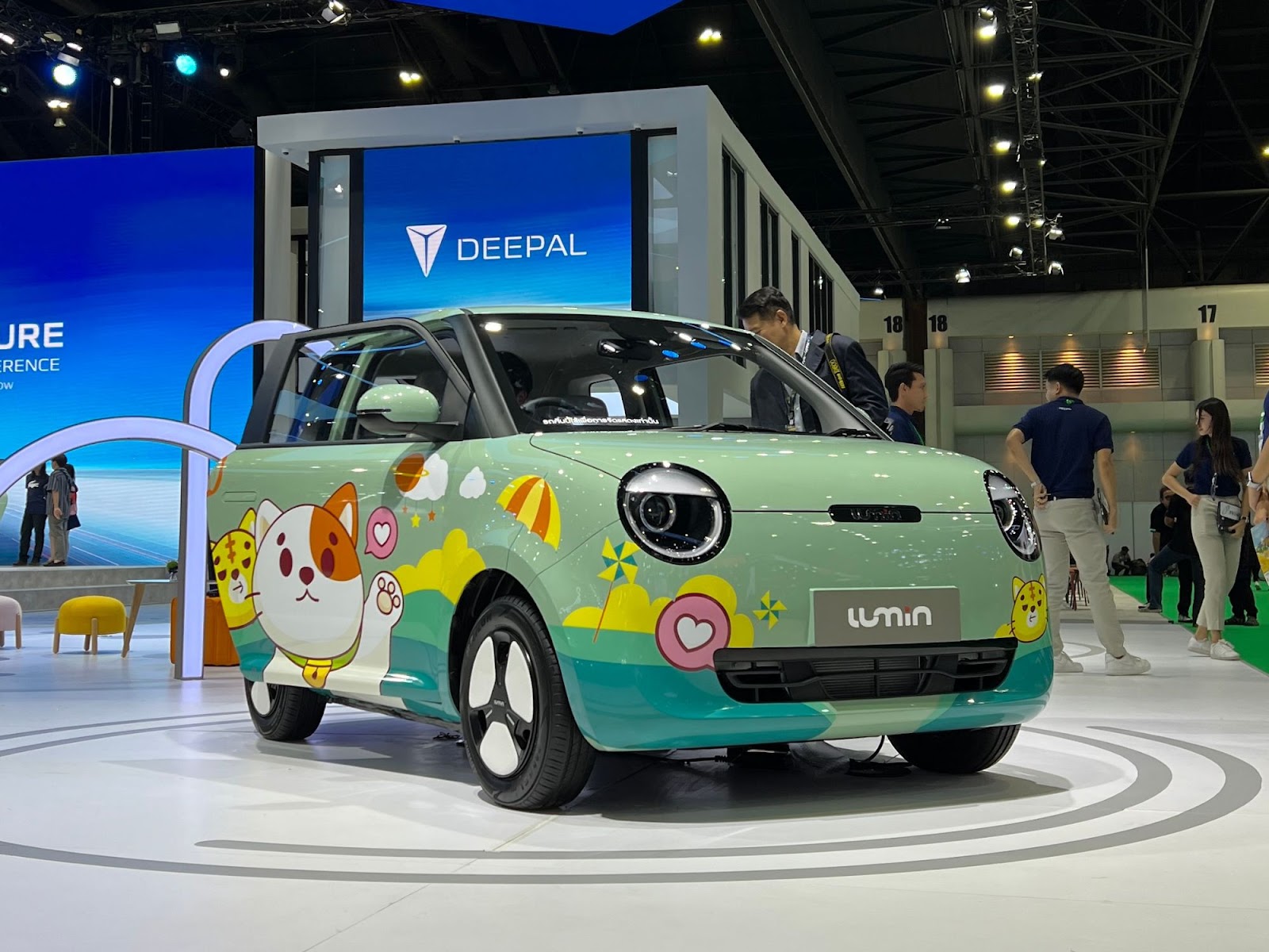 Nếu thấy khó nhớ hãng xe nào thuộc tập đoàn nào thì chỉ cần nhìn vào bức ảnh này, bạn sẽ nắm trọn thông tin trong ‘nốt nhạc’ - Ảnh 1