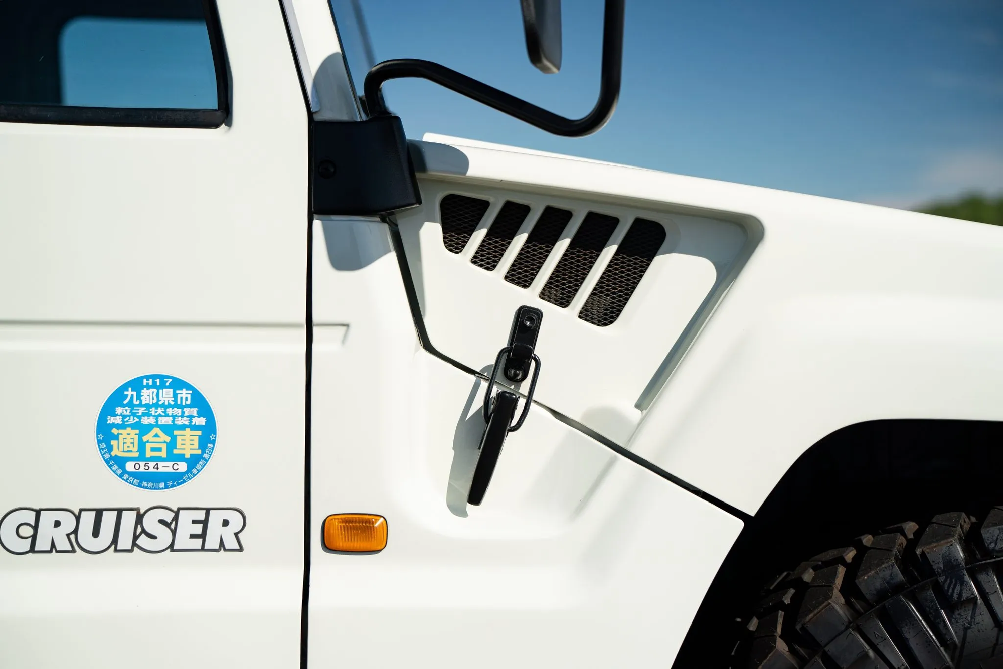 Xe Toyota không phải ai cũng biết: Trông như Hummer, ăn dầu như uống nước lã nhưng được săn lùng gắt gao - Ảnh 17