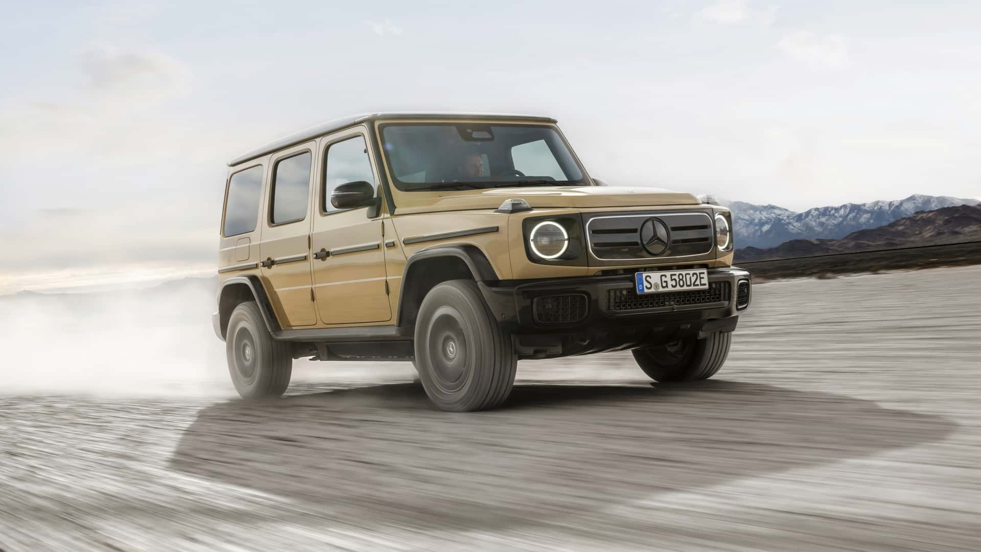 Mercedes-Benz G-Class thuần điện chính thức ra mắt: Thiết kế gần như bê nguyên bản thường, mạnh tới 579 mã lực, nhưng đây mới là con số ấn tượng nhất - Ảnh 2