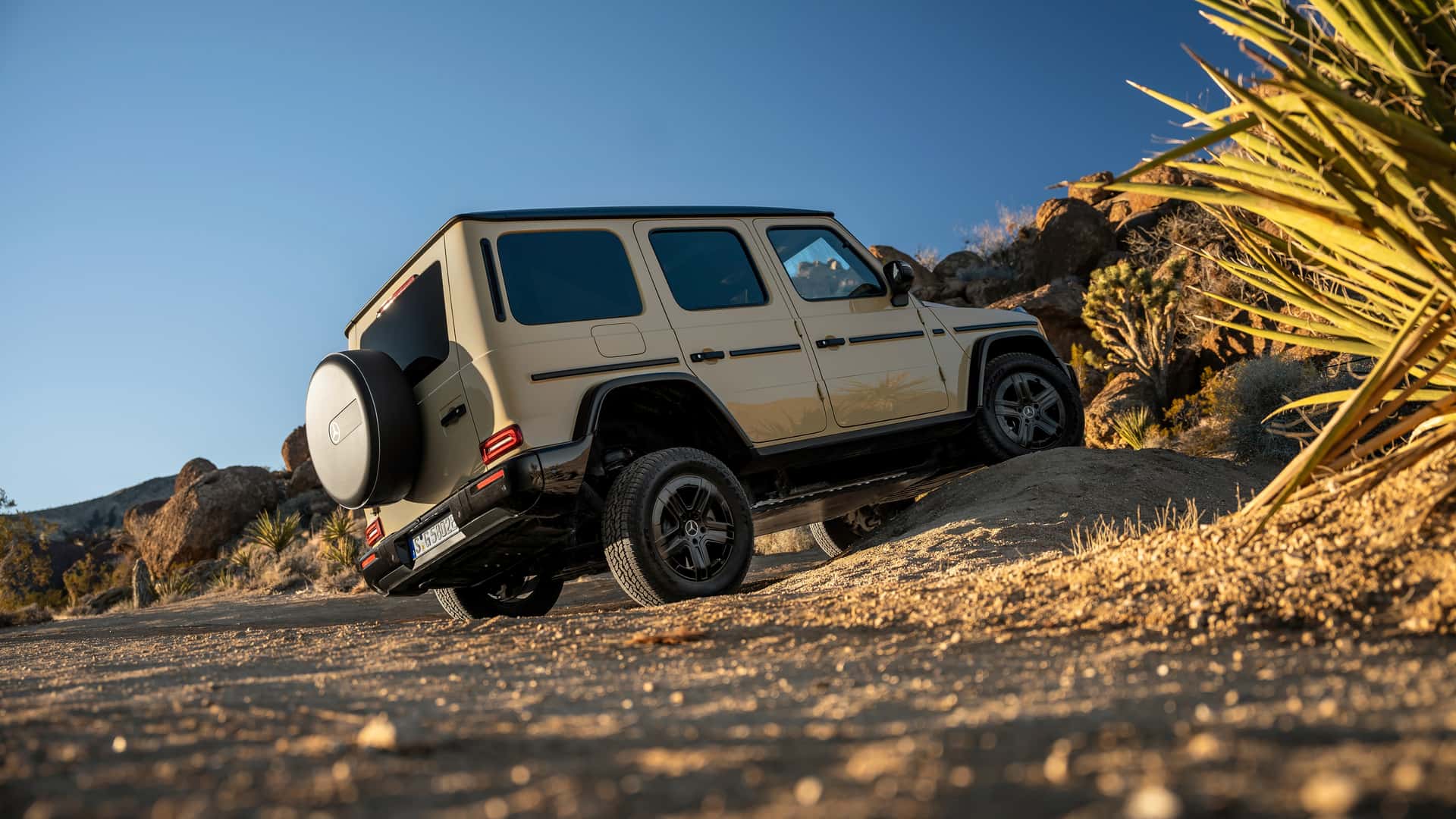 Mercedes-Benz G-Class thuần điện chính thức ra mắt: Thiết kế gần như bê nguyên bản thường, mạnh tới 579 mã lực, nhưng đây mới là con số ấn tượng nhất - Ảnh 12