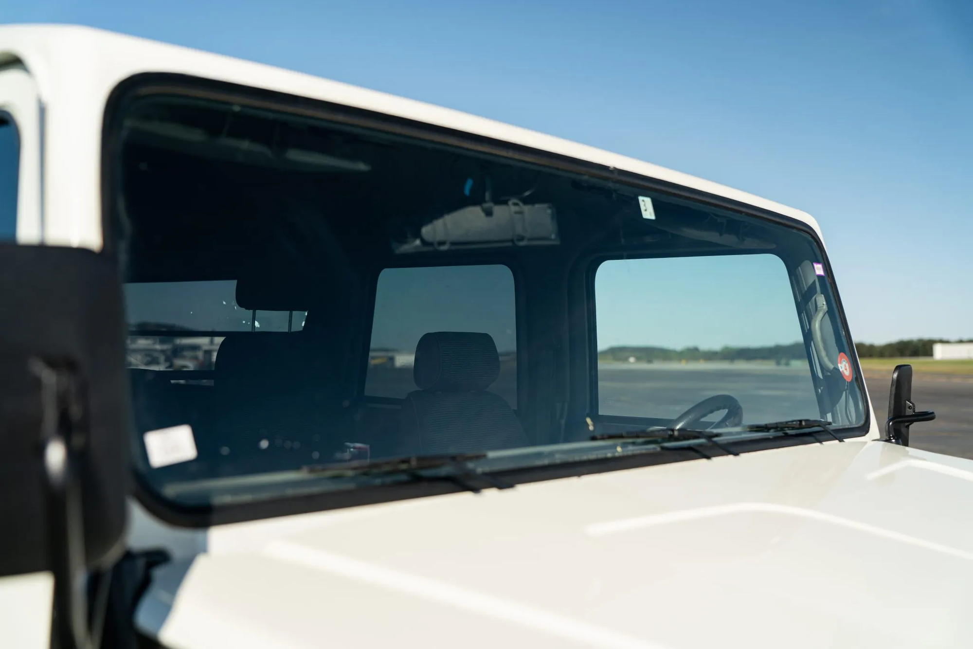 Xe Toyota không phải ai cũng biết: Trông như Hummer, ăn dầu như uống nước lã nhưng được săn lùng gắt gao - Ảnh 16