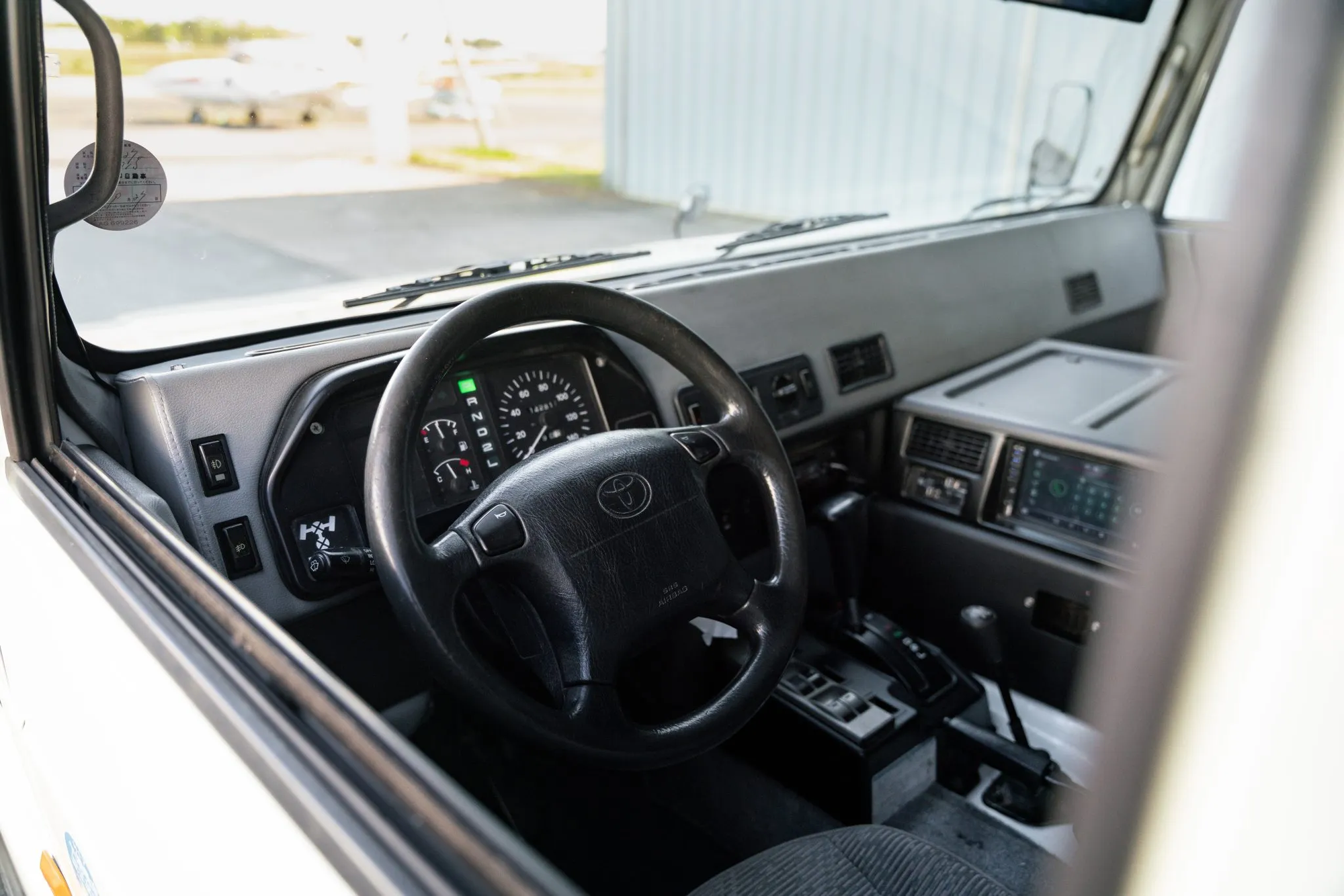 Xe Toyota không phải ai cũng biết: Trông như Hummer, ăn dầu như uống nước lã nhưng được săn lùng gắt gao - Ảnh 6