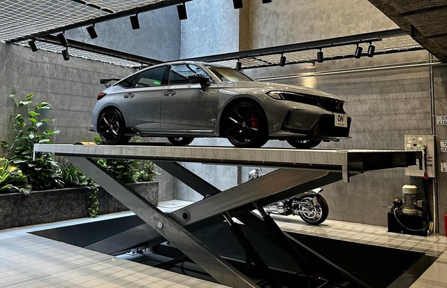 Lấy chiếc Honda Civic Type R này, bạn sẽ tiết kiệm 400 triệu so với mua ‘đập hộp’, người bán khẳng định xe mới lăn bánh 900km - Ảnh 3