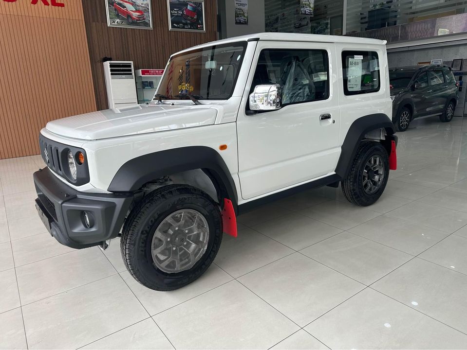 Lô Suzuki Jimny 2024 ồ ạt về đại lý trước ra mắt, sales báo rao ngay, ‘loạn’ giá, cao nhất gần 850 triệu đồng - Ảnh 5