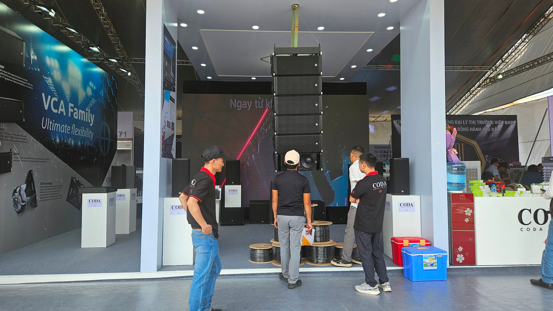 Nghỉ lễ chưa biết đi đâu, tới ngay Plase Show 2024 để trải nghiệm ‘bữa tiệc’ âm thanh ánh sáng đỉnh cao - Ảnh 3