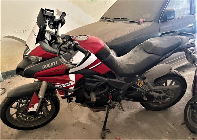 Hạ giá khởi điểm thanh lý lô xe Lexus LX 570, Range Rover ở Hà Tĩnh - Ảnh 2