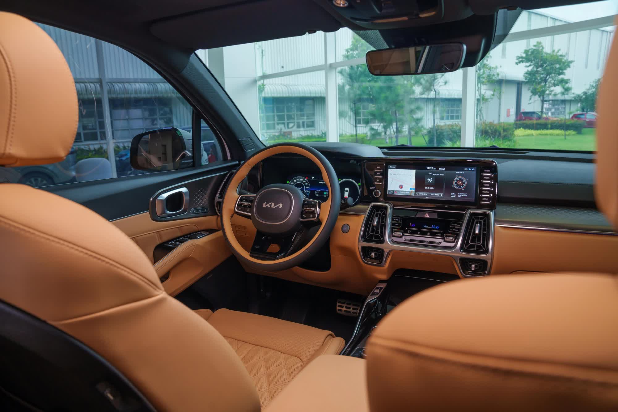 Kia Sorento hybrid giảm sốc 120 triệu đồng, còn từ 1,029 tỷ đồng, rẻ hơn cả Honda CR-V hybrid - Ảnh 8