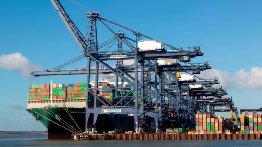 Quốc gia có diện tích nhỏ hơn Việt Nam 57 lần bất ngờ đưa dầu thô đến nước ta: Trữ lượng đứng đầu Đông Nam Á, kim ngạch cán mốc 2 tỷ USD - Ảnh 1