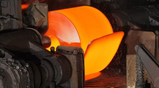 Sau dầu thô và khí đốt, Nga bất ngờ đón thêm lệnh trừng phạt với mặt hàng xuất khẩu lớn thứ 2, láng giềng Việt Nam chuẩn bị hưởng lợi lớn - Ảnh 1