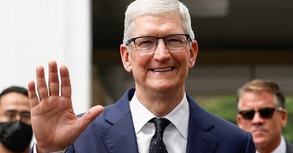 Tim Cook đã đặt chân tới Indonesia ngay sau chuyến thăm Việt Nam, tuyên bố đang tìm vị trí xây nhà máy mới tại đây