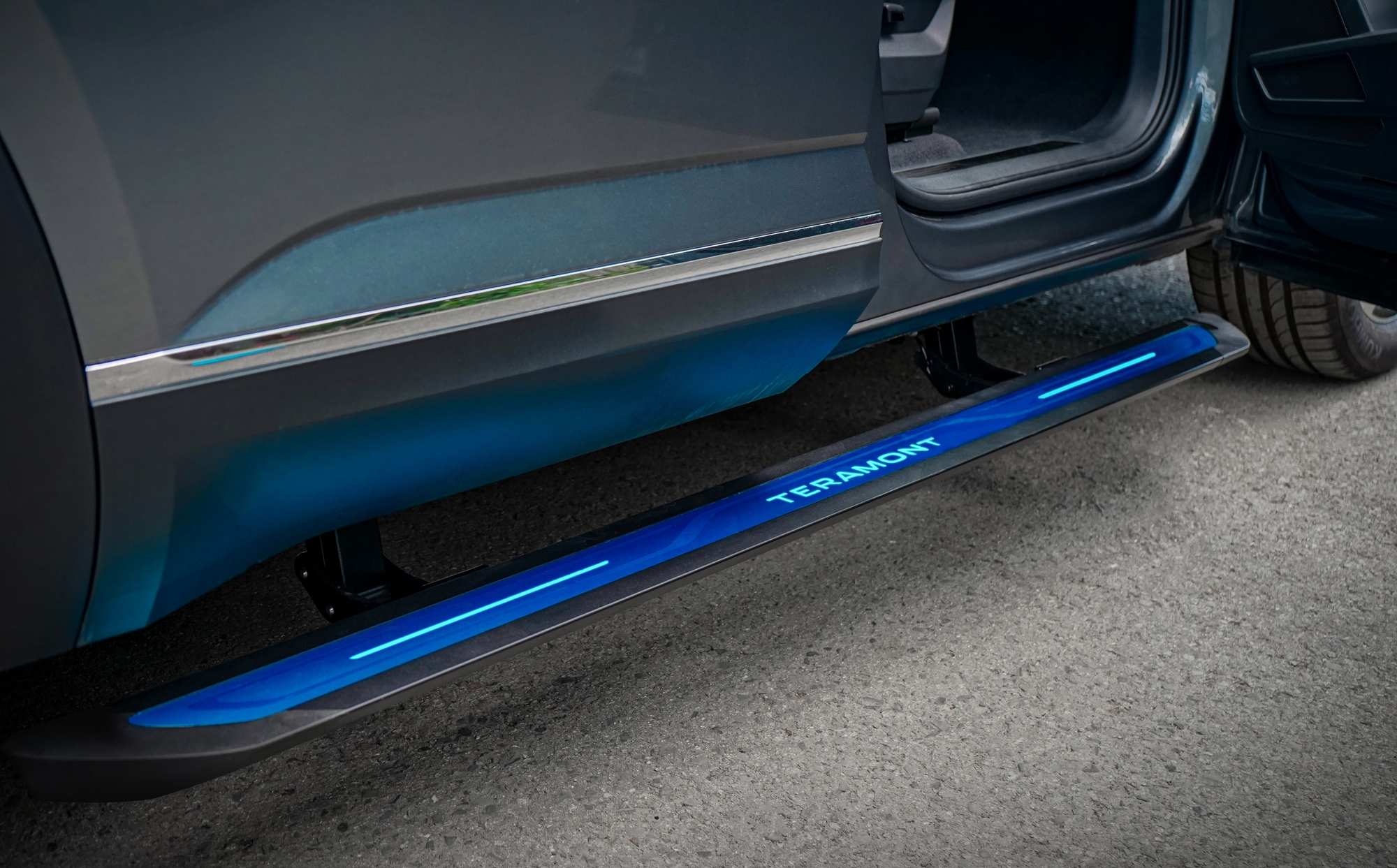 Volkswagen Teramont 'full option' ra mắt Việt Nam: Thêm trang bị cao cấp, bổ sung an toàn, giá rẻ hơn cả bản thường - Ảnh 4