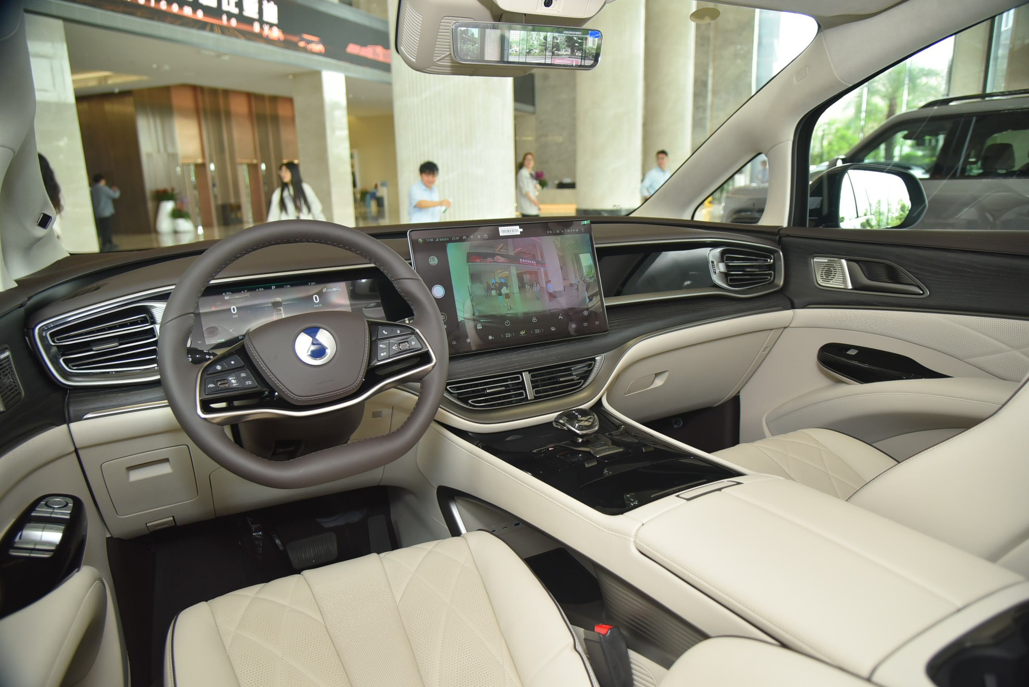 Mẫu MPV này vào Việt Nam sẵn sàng làm khó Kia Carnival: Cabin cận sang, có động cơ 'hot', giá quy đổi gần 1,2 tỷ - Ảnh 3