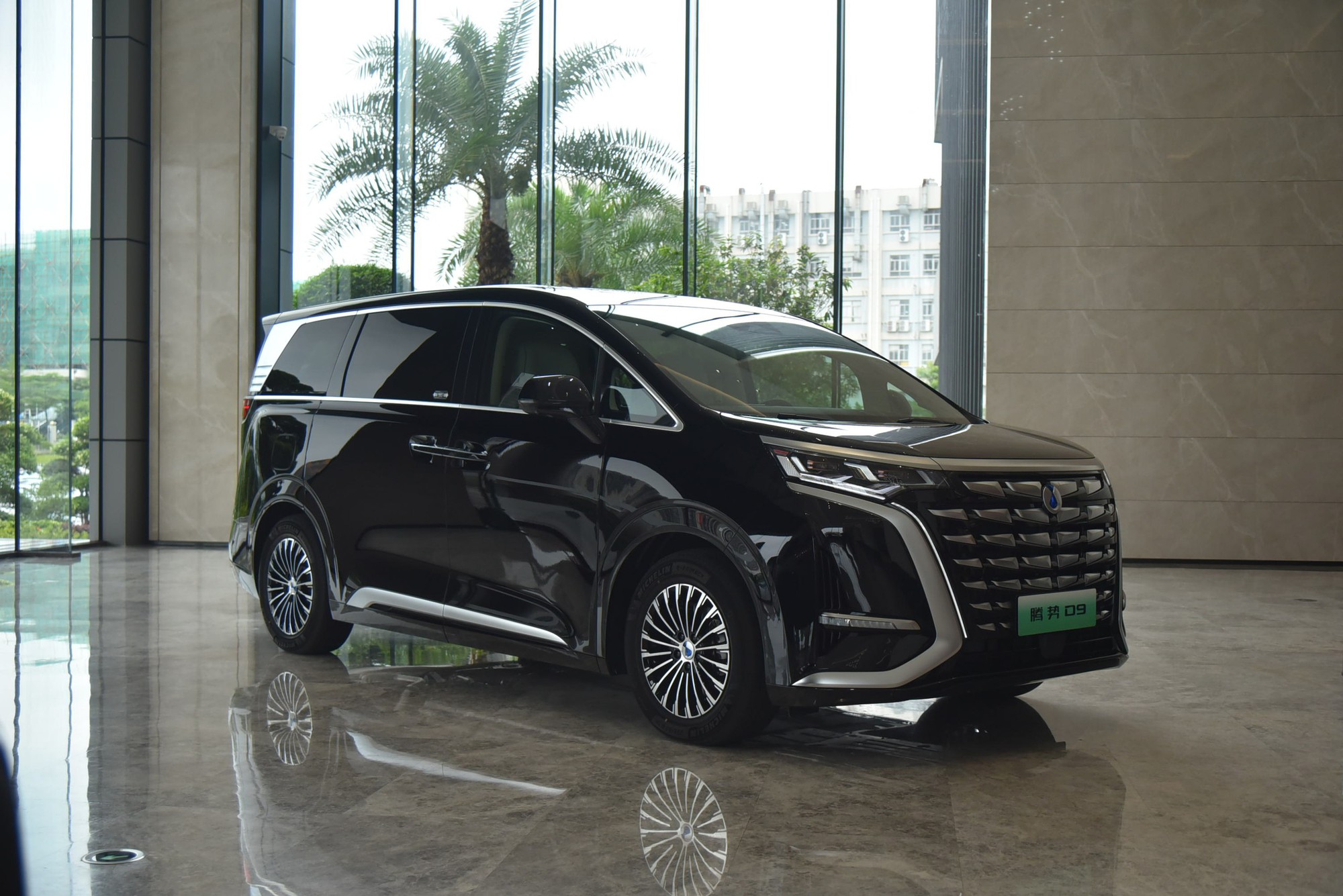 Mẫu MPV này vào Việt Nam sẵn sàng làm khó Kia Carnival: Cabin cận sang, có động cơ 'hot', giá quy đổi gần 1,2 tỷ - Ảnh 7