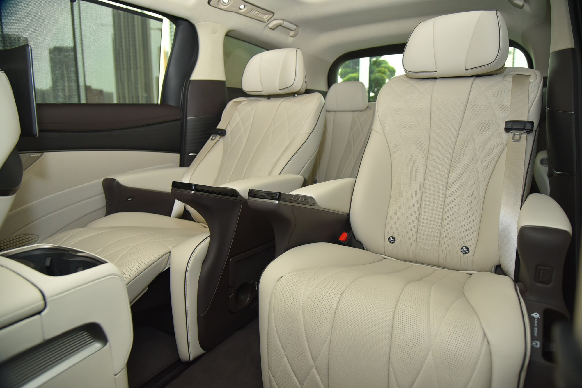 Mẫu MPV này vào Việt Nam sẵn sàng làm khó Kia Carnival: Cabin cận sang, có động cơ 'hot', giá quy đổi gần 1,2 tỷ - Ảnh 4