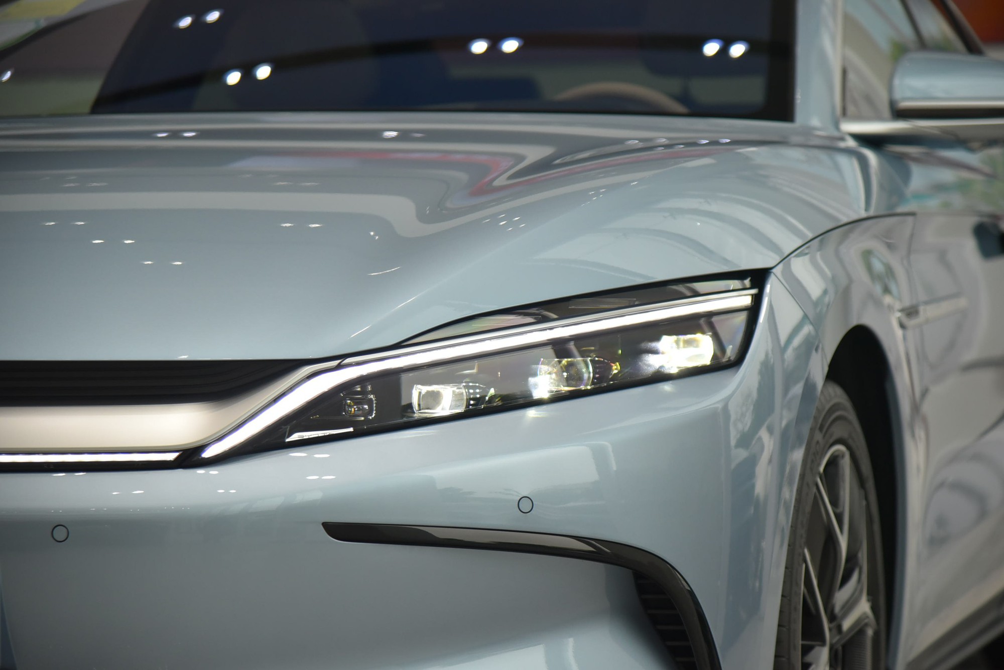 BYD Han EV sắp về Việt Nam dễ ‘hot’: Dáng như Taycan, chạy Hà Nội - Quảng Trị chỉ cần 1 lần sạc - Ảnh 1