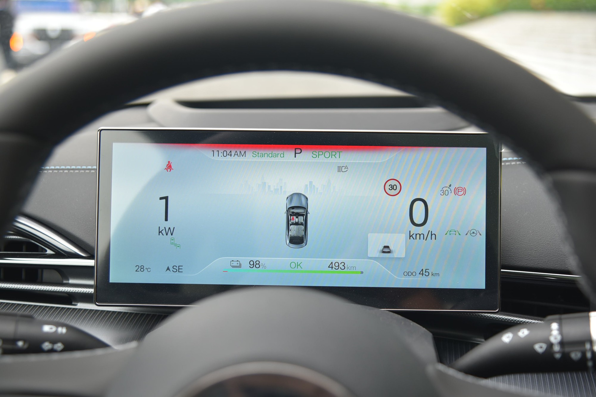 BYD Seal sắp về Việt Nam, bộ ảnh thực tế này cho thấy mẫu sedan ngang cỡ Camry này có gì 'hot' để chờ đợi - Ảnh 11