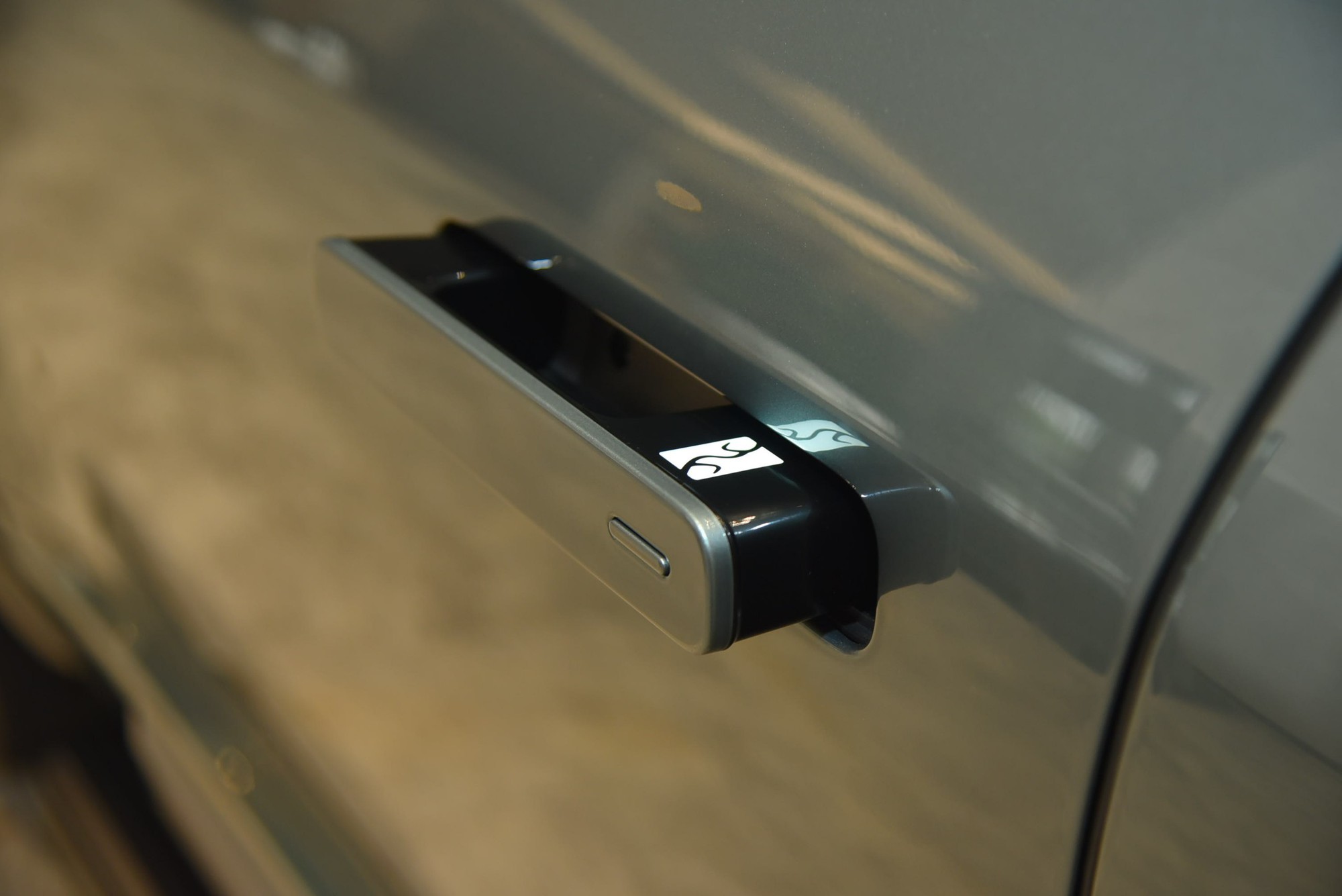 Khám phá ‘siêu SUV giá rẻ’ đấu Defender có thể về Việt Nam: Mạnh gần 1.200 mã lực, lội nước sâu 1m, chạy 1.000km mới phải sạc - Ảnh 12