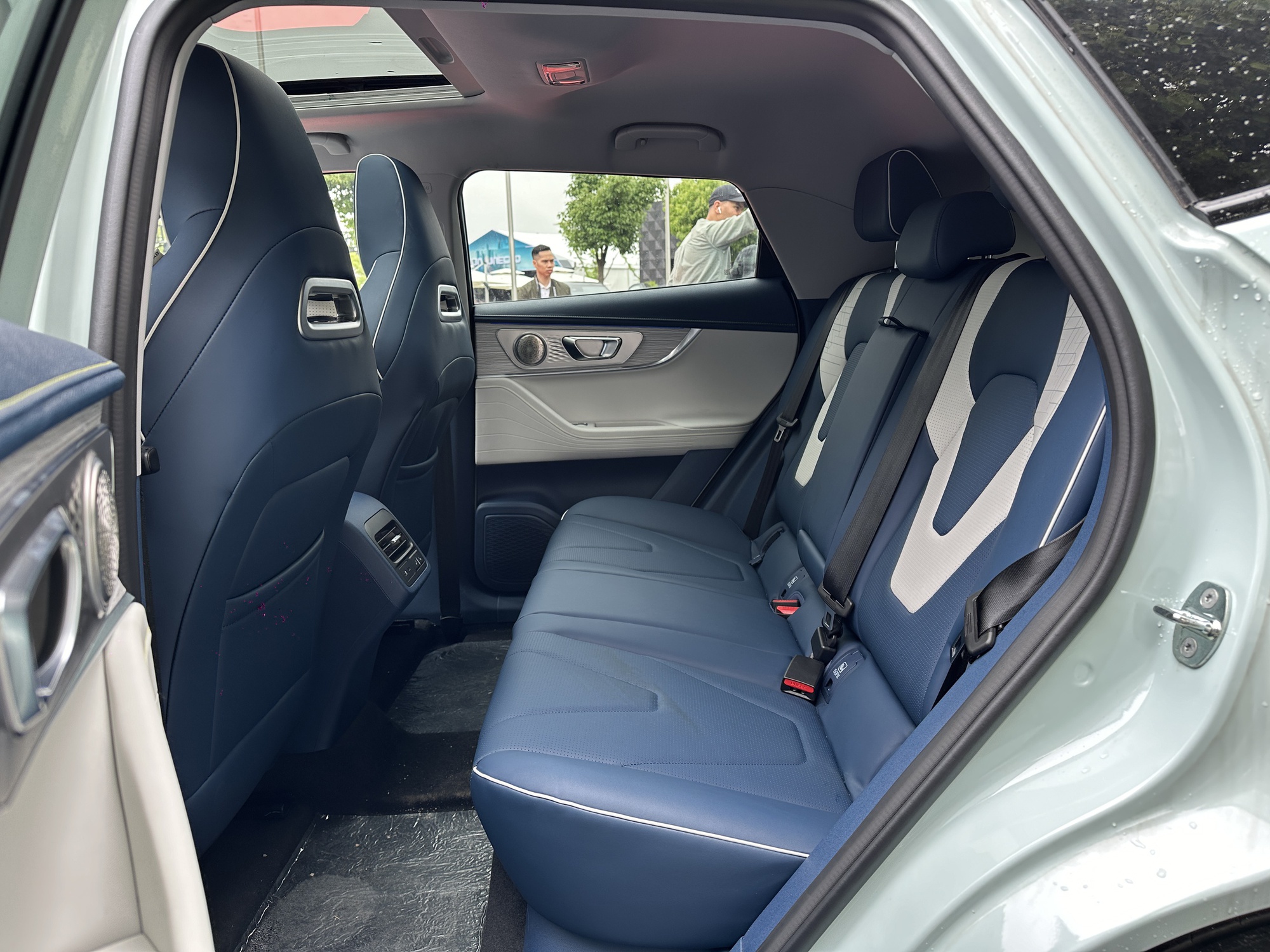 Xem trước Omoda E5 mở bán tại Việt Nam trong năm nay: Chạy 430km/lần sạc, nhiều trang bị an toàn dễ hút khách - Ảnh 9