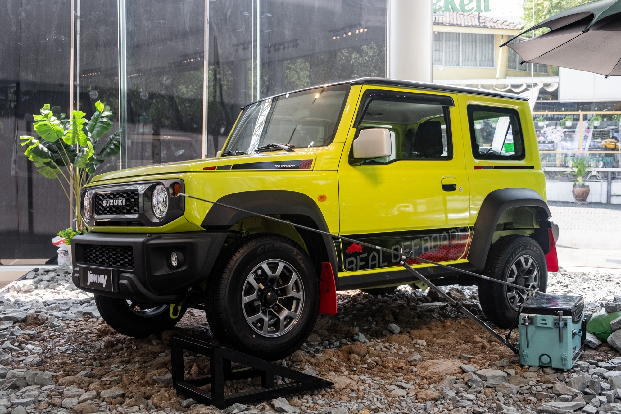 Suzuki Jimny bán 'kèm lạc' lên gần 1 tỷ đồng - Ảnh 5