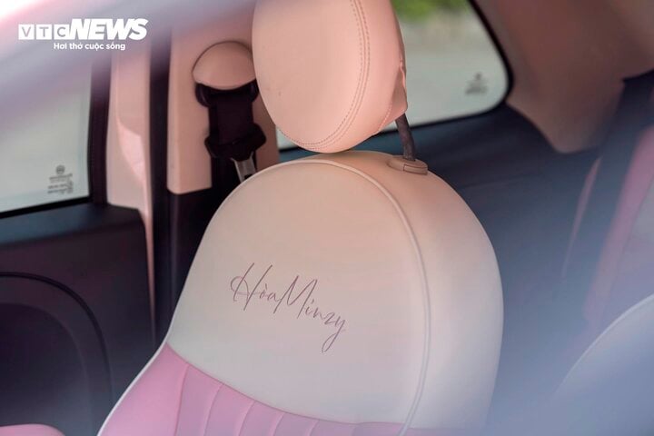 'Soi' xe Fiat 500 mới tậu của Hòa Minzy - Ảnh 17