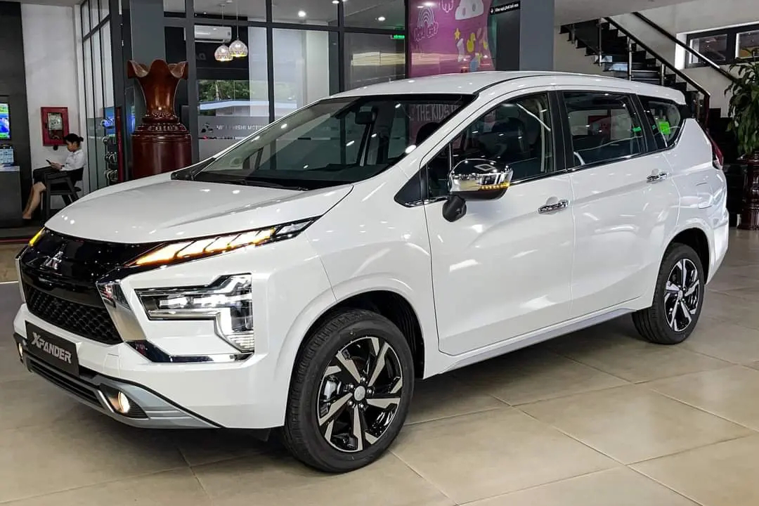 Với khuyến mãi này, mua xe Mitsubishi sẽ tiết kiệm gần 90 triệu phí lăn bánh, đỡ tốn thời gian kiếm phụ kiện - Ảnh 1