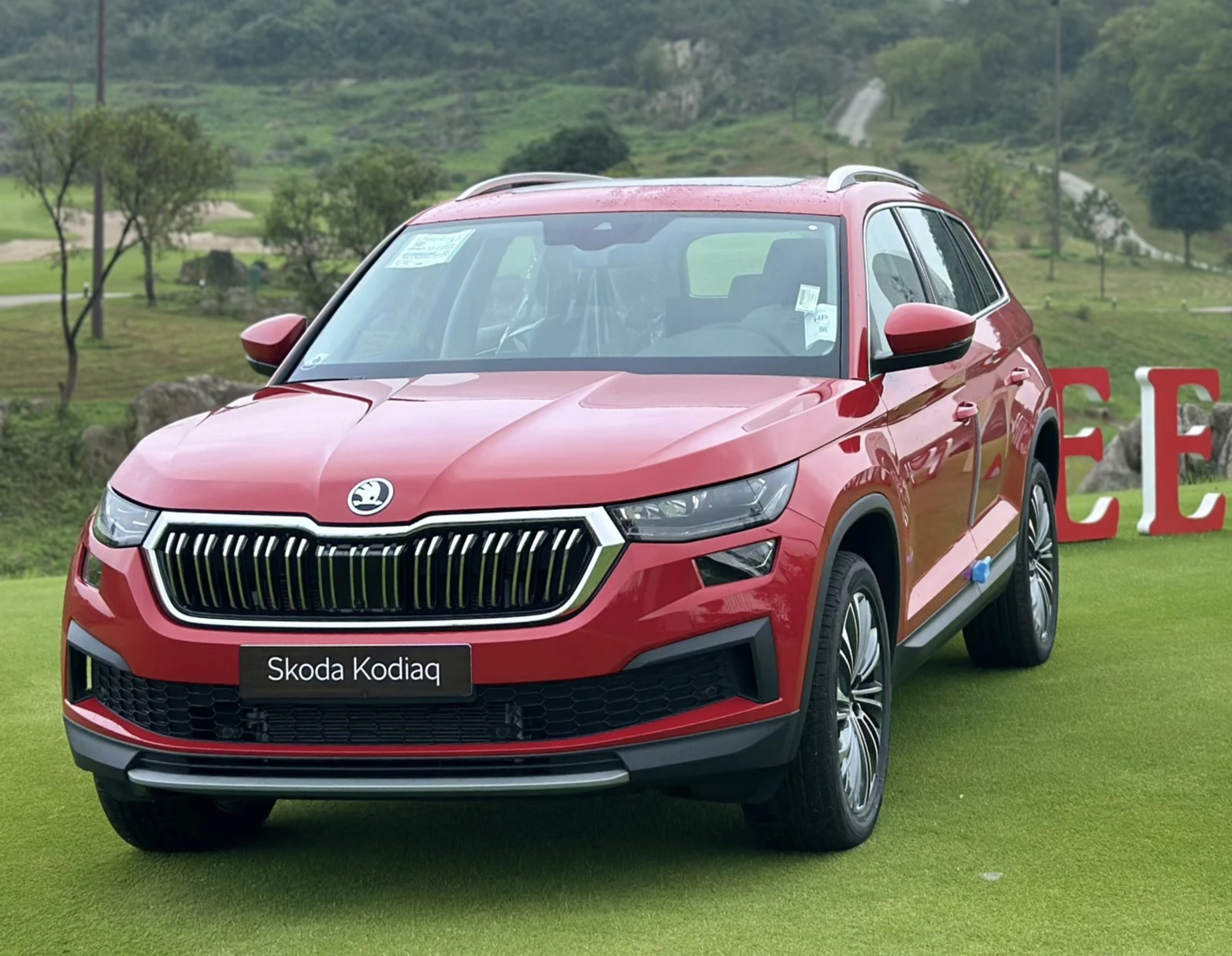 Skoda Karoq, Kodiaq giảm tới 124 triệu chi phí lăn bánh: Giá khởi điểm thực tế còn hơn 880 triệu, dễ cạnh tranh nhóm CX-5, Tucson - Ảnh 7