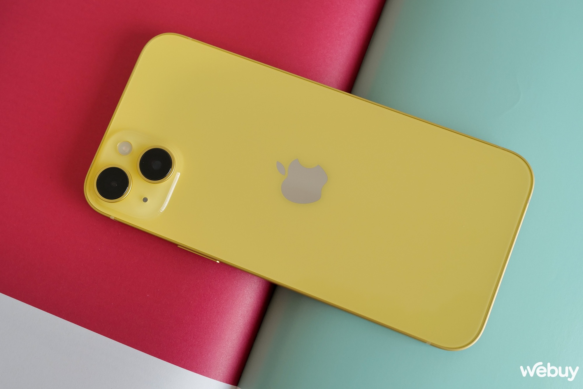 Thông lệ nhiều năm đã không còn trên iPhone mới - Ảnh 1