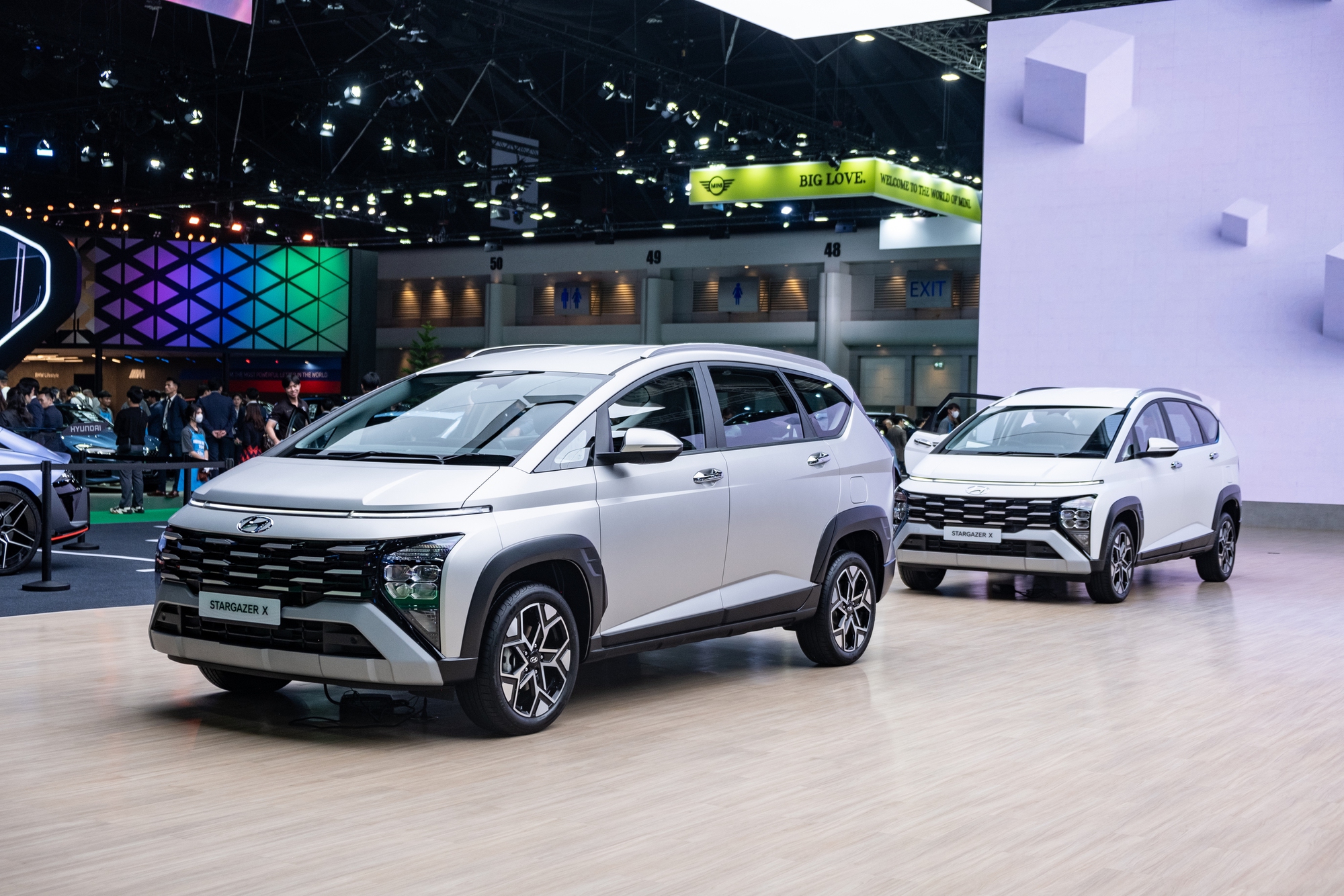 Loạt xe mới ra mắt Việt Nam tháng 4: Hầu hết là gầm cao, có siêu xe, giá từ dưới 700 triệu tới 21 tỷ đồng - Ảnh 1