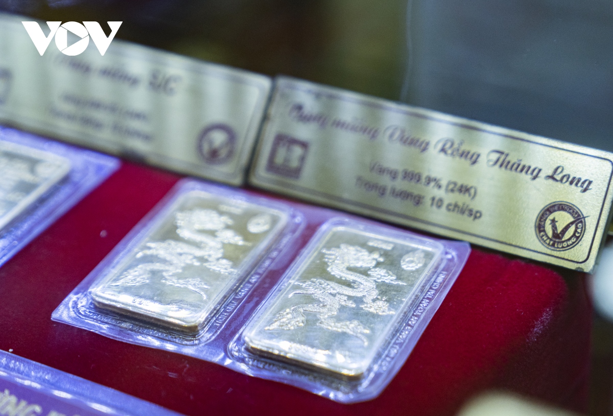 Thị trường vàng khát nguồn cung, đấu thầu vẫn ế, bao giờ mới "hạ nhiệt"? - Ảnh 1