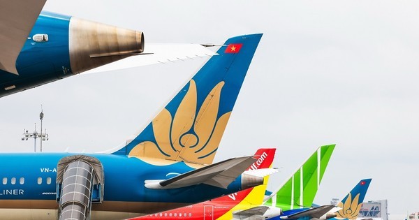 Yêu cầu công khai giá vé máy bay, xe khách dịp 30/4-1/5 - Ảnh 1